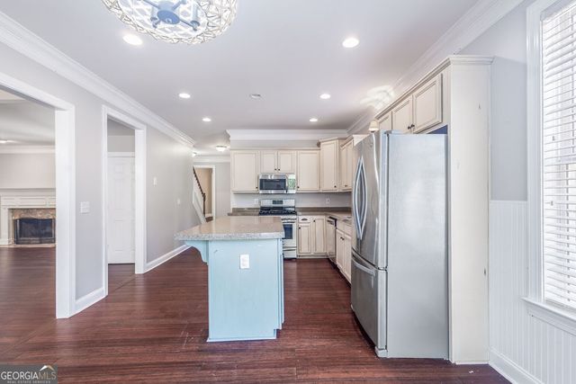 10 Monteray Court, Sharpsburg, GA 30277