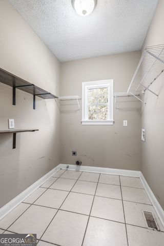 10 Monteray Court, Sharpsburg, GA 30277