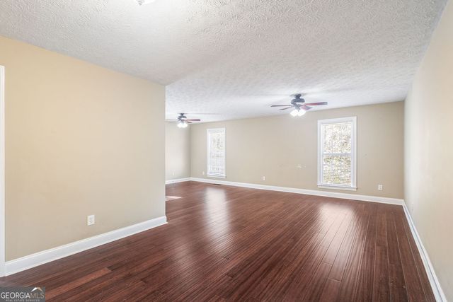 10 Monteray Court, Sharpsburg, GA 30277