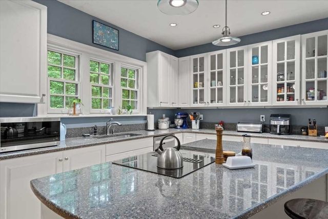 68 Vaughn Hill Rd, Bolton, MA 01740