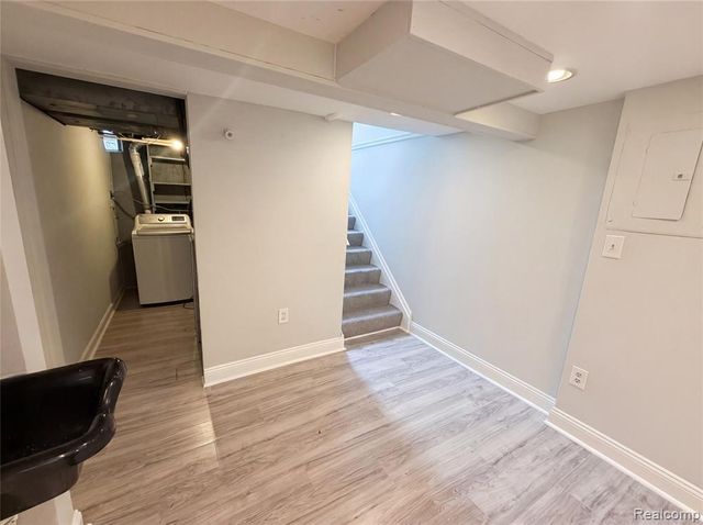 916 Longfellow Avenue, Royal Oak, MI 48067