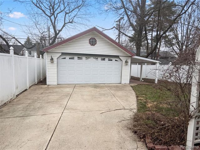 916 Longfellow Avenue, Royal Oak, MI 48067