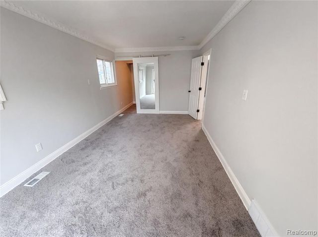 916 Longfellow Avenue, Royal Oak, MI 48067