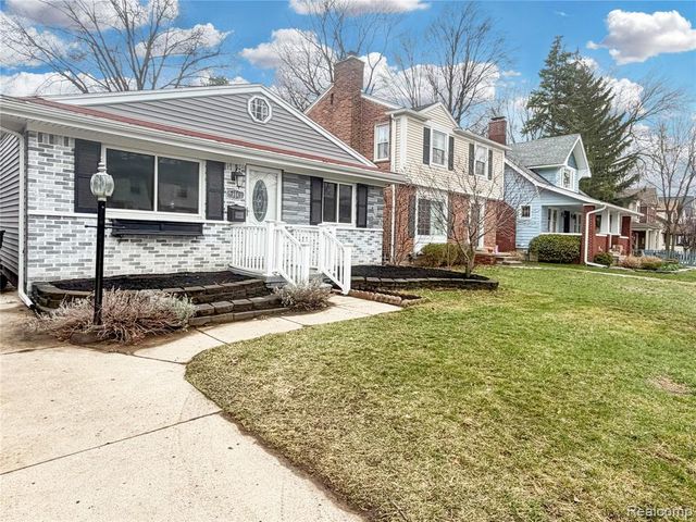 916 Longfellow Avenue, Royal Oak, MI 48067