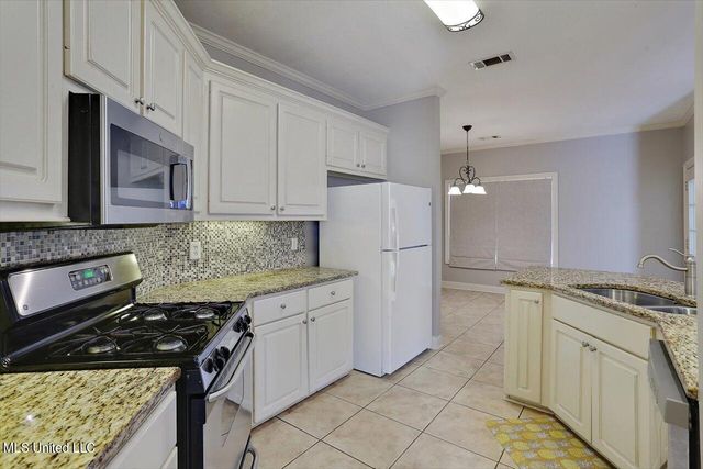 143 Navajo Circle, Clinton, MS 39056