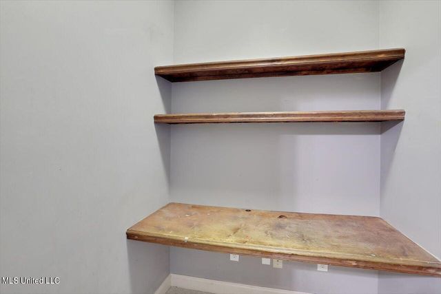 143 Navajo Circle, Clinton, MS 39056