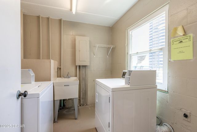 2626 S Atlantic Ave Apt 302, Daytona Beach Shores, FL 32118