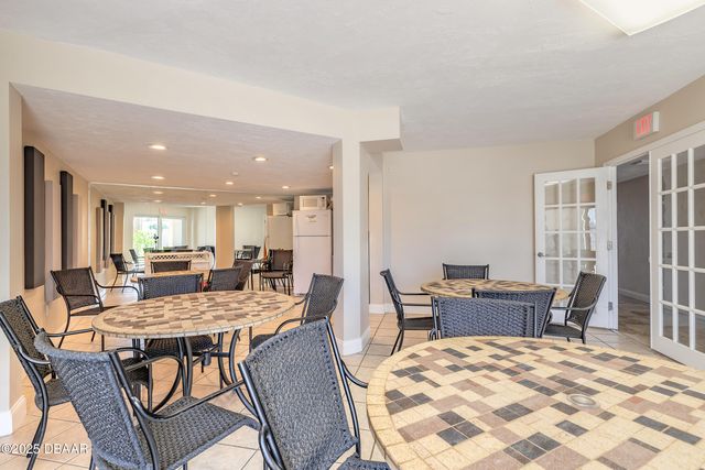 2626 S Atlantic Ave Apt 302, Daytona Beach Shores, FL 32118