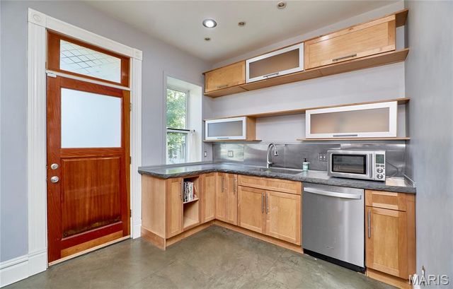 2719 Arsenal Street, St Louis, MO 63118