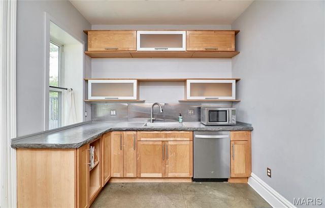 2719 Arsenal Street, St Louis, MO 63118