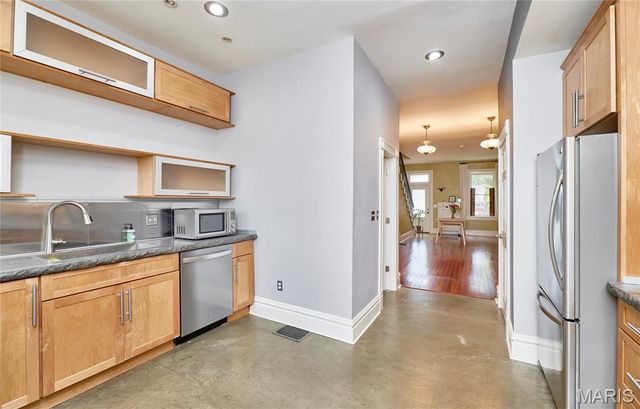 2719 Arsenal Street, St Louis, MO 63118