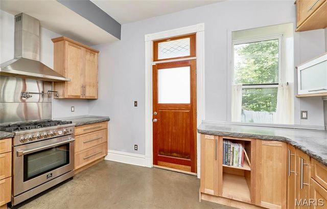 2719 Arsenal Street, St Louis, MO 63118