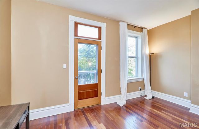 2719 Arsenal Street, St Louis, MO 63118