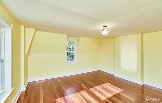 2719 Arsenal Street, St Louis, MO 63118