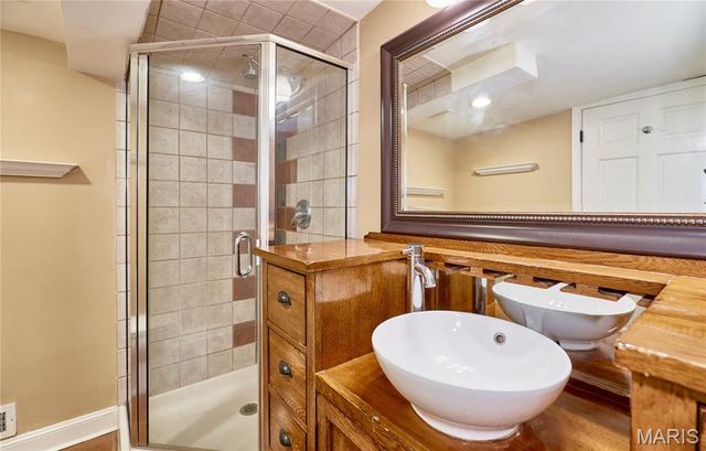 2719 Arsenal Street, St Louis, MO 63118