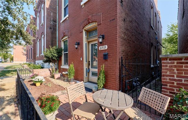 2719 Arsenal Street, St Louis, MO 63118