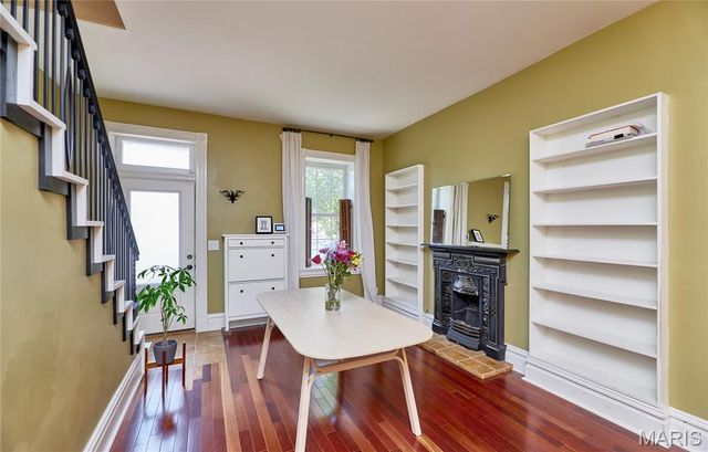 2719 Arsenal Street, St Louis, MO 63118