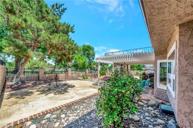 433 Fairway, Palmdale, CA 93551
