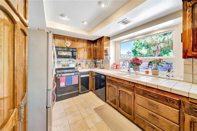 433 Fairway, Palmdale, CA 93551