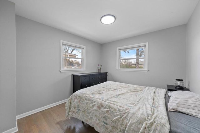 185 W Uncas AVENUE, Milwaukee, WI 53207