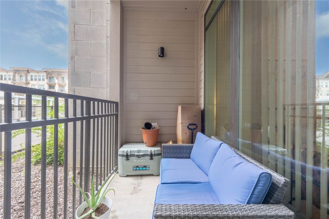 2700 Old Denton Road 1011, Carrollton, TX 75007