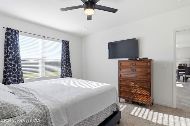 271 Guinevere Drive SW, Palm Bay, FL 32908