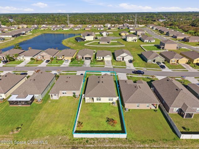 271 Guinevere Drive SW, Palm Bay, FL 32908