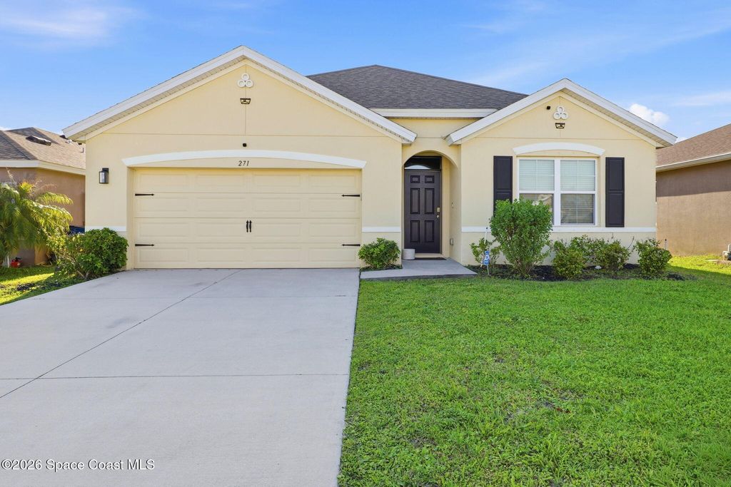 271 Guinevere Drive SW, Palm Bay, FL 32908