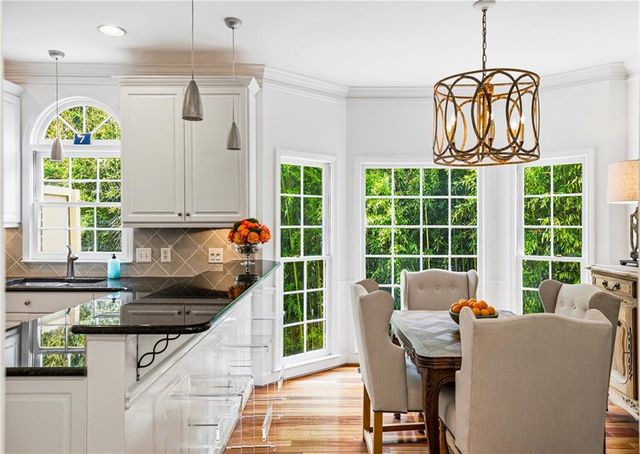 12 Honour Avenue NW 7, Atlanta, GA 30305