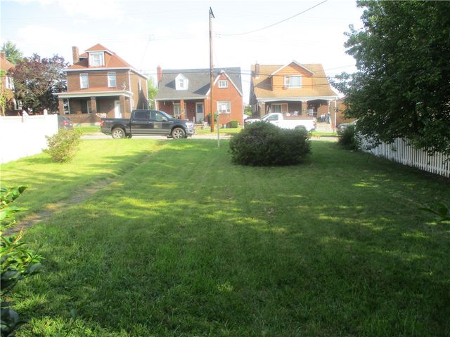 1133 Maryland Ave, Duquesne, PA 15110