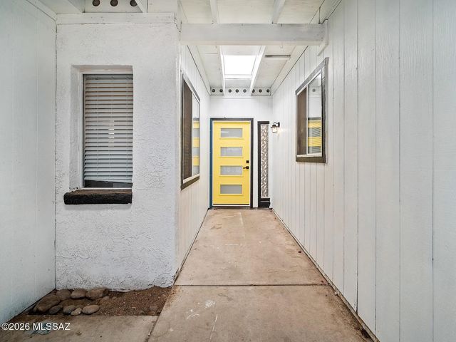 6832 N Autumn Place, Tucson, AZ 85741