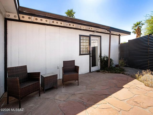 6832 N Autumn Place, Tucson, AZ 85741