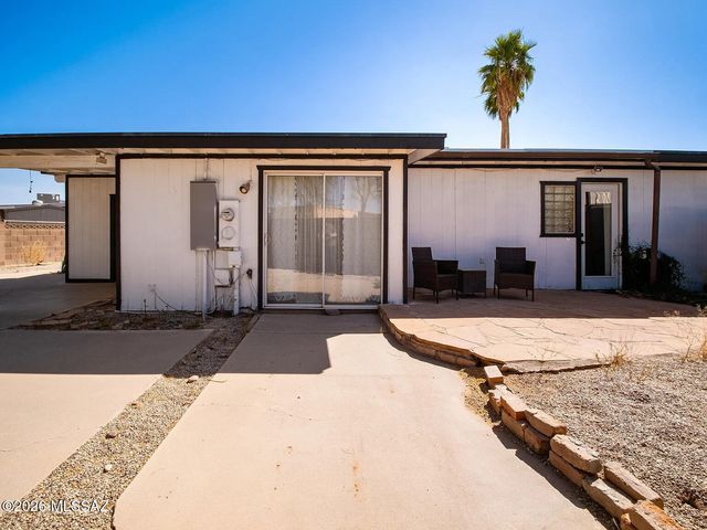 6832 N Autumn Place, Tucson, AZ 85741