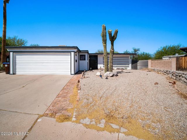 6832 N Autumn Place, Tucson, AZ 85741