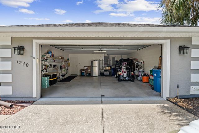 1240 Sunningdale Lane SE, Ormond Beach, FL 32174
