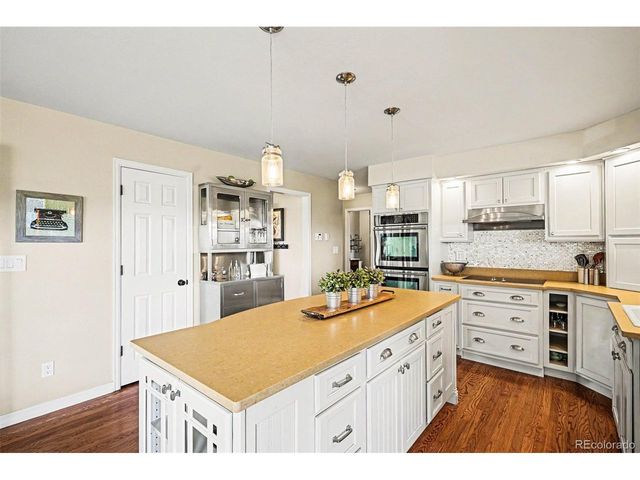 1574 Sunset Ridge Rd, Highlands Ranch, CO 80126
