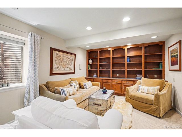 1574 Sunset Ridge Rd, Highlands Ranch, CO 80126