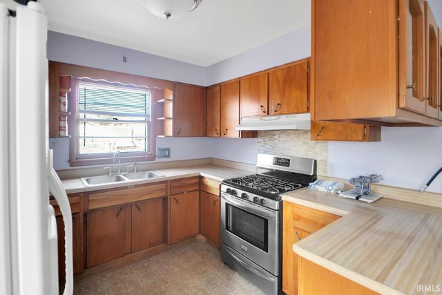 4444 S Old State Road 37, Bloomington, IN 47401