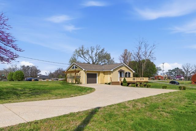 4430 Saunders Ave, Nashville, TN 37216