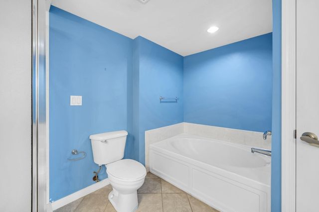 1324 SE Miracle Strip Parkway UNIT 402, Fort Walton Beach, FL 32548