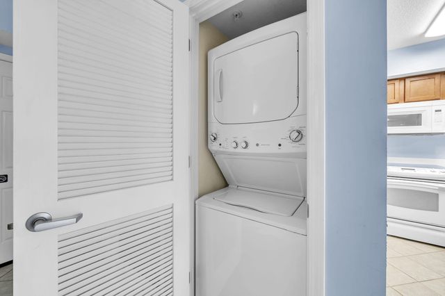 1324 SE Miracle Strip Parkway UNIT 402, Fort Walton Beach, FL 32548