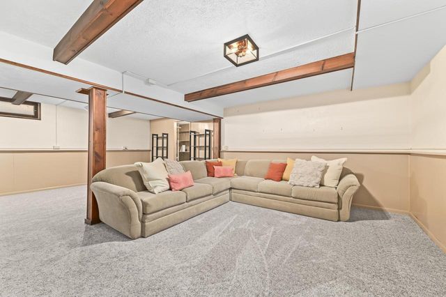 2533 N 113th STREET, Wauwatosa, WI 53226