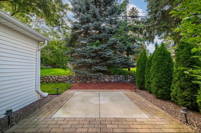 2533 N 113th STREET, Wauwatosa, WI 53226