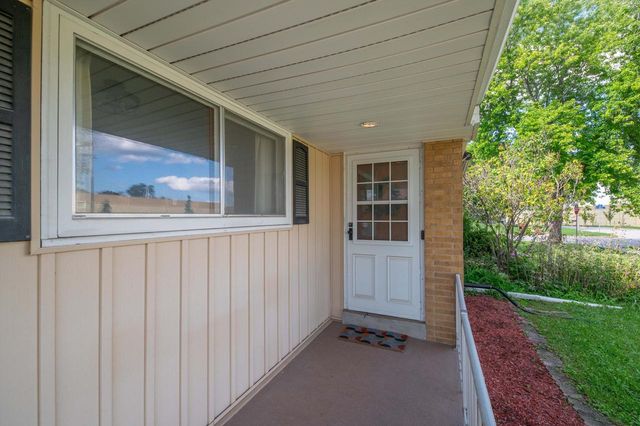 2533 N 113th STREET, Wauwatosa, WI 53226