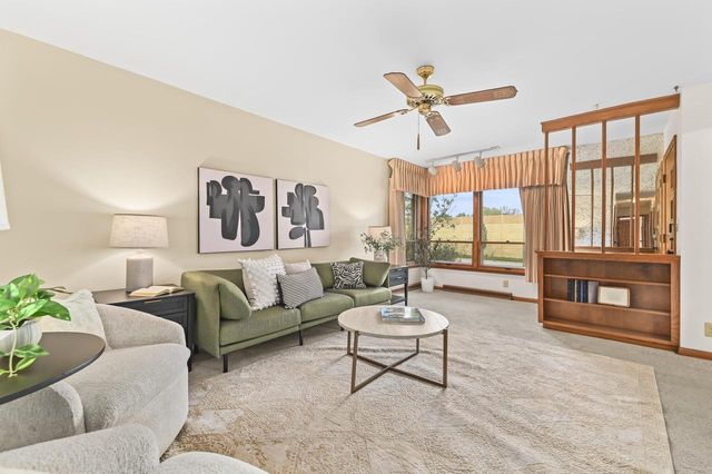 2533 N 113th STREET, Wauwatosa, WI 53226