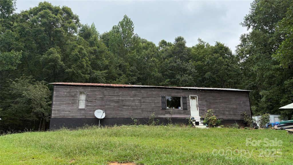 424 Winnies Road, Bostic, NC 28018
