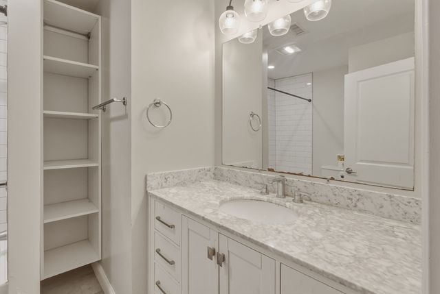 135 Havre 3, Boston, MA 02128