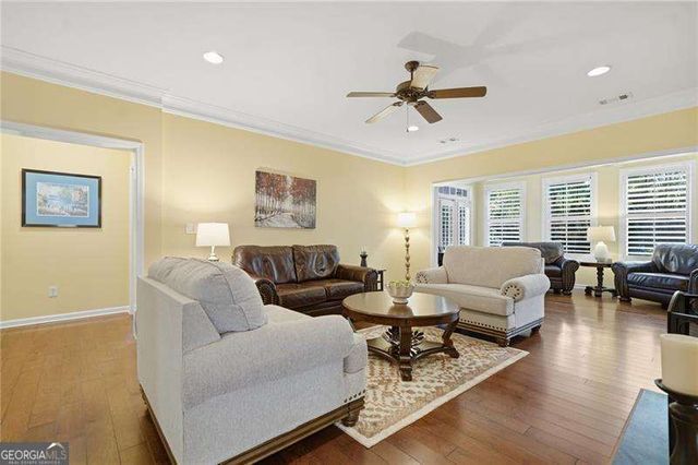 424 Larkspur Drive, Canton, GA 30114