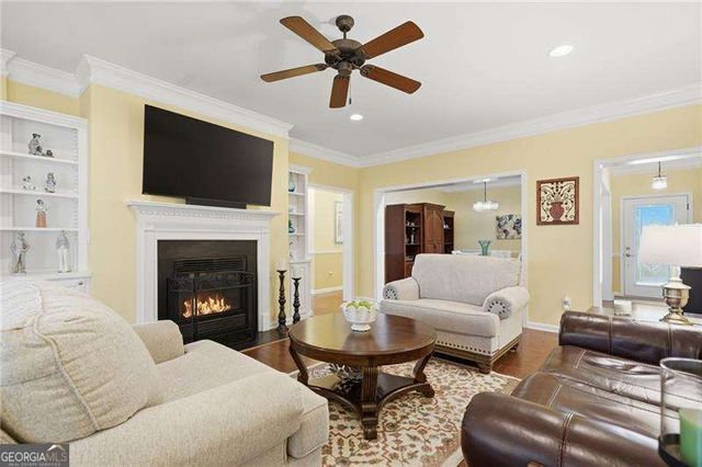424 Larkspur Drive, Canton, GA 30114
