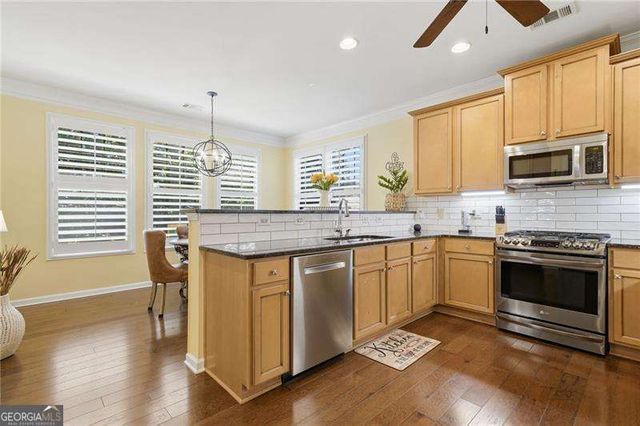 424 Larkspur Drive, Canton, GA 30114